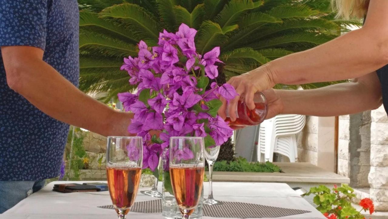 Guesthouse Lidija Сутиван Экстерьер фото